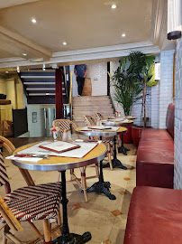 Atmosphère du Restaurant Bistro des Champs à Paris - n°10