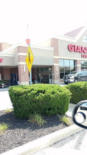 Supermarket «Giant Eagle Supermarket», reviews and photos, 6700 Hayden Run Rd, Hilliard, OH 43026, USA