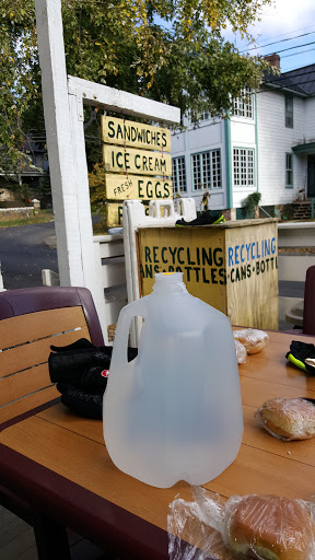 General Store «Bluemont General Store», reviews and photos, 33715 Snickersville Turnpike, Bluemont, VA 20135, USA