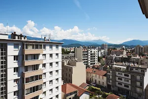 CLR Immobilier - Colocations d’appartements meublés sur Grenoble image