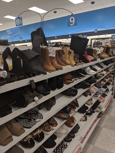 Clothing Store «Ross Dress for Less», reviews and photos, 17880 Newhope St, Fountain Valley, CA 92708, USA