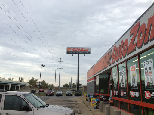 Auto Parts Store «AutoZone», reviews and photos, 326 W Mound St, Circleville, OH 43113, USA
