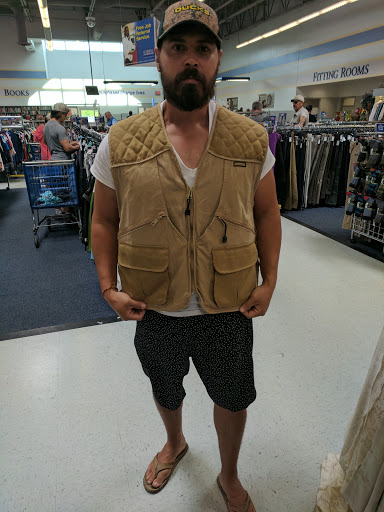 Clothing Store «Goodwill», reviews and photos