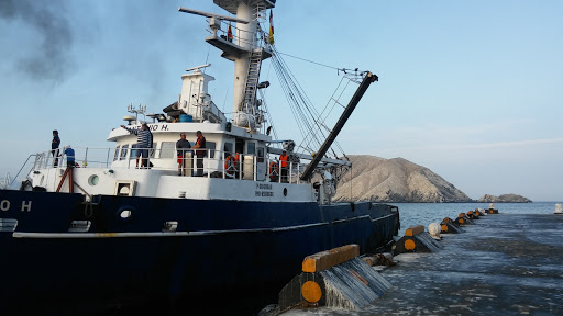 Terminal portuario de Chimbote