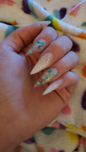 Nail Salon «Z Nail Salon», reviews and photos, 702 W Eads Pkwy, Lawrenceburg, IN 47025, USA