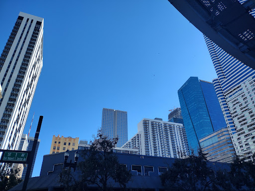 Shopping Mall «Ultramont Mall», reviews and photos, 100 SE 1st St, Miami, FL 33131, USA