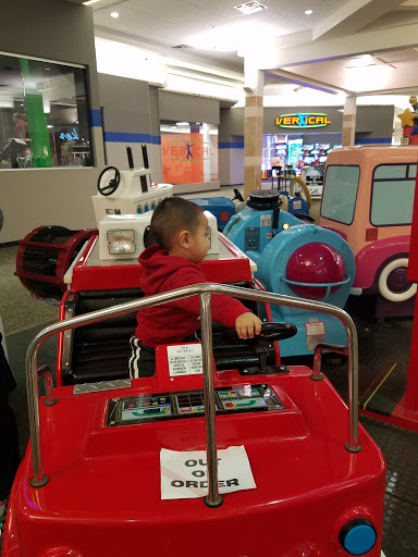 Shopping Mall «Kennedy Mall», reviews and photos, 555 John F Kennedy Rd, Dubuque, IA 52002, USA