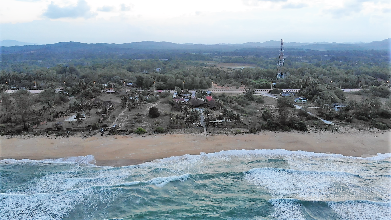 Pasir Putih Beach photo #8