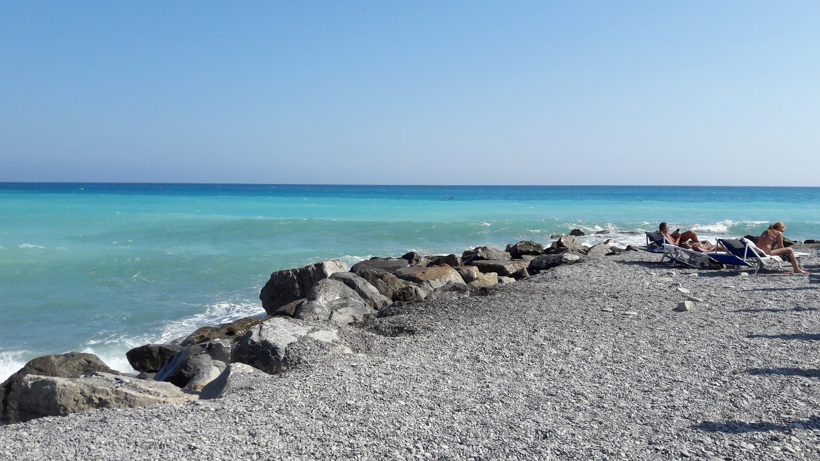 Fotografija Spiaggia di Bordighera z veliki zalivi