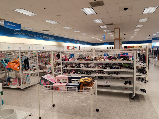 Clothing Store «Ross Dress for Less», reviews and photos, 1023 Edwards Ferry Rd NE, Leesburg, VA 20176, USA