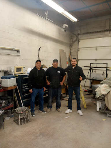 Auto Body Shop «Kubis Auto Body», reviews and photos, 20 W Naperville Rd, Westmont, IL 60559, USA