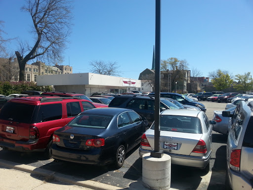 Used Car Dealer «Car Source», reviews and photos, 5821 Sheridan Rd, Kenosha, WI 53140, USA