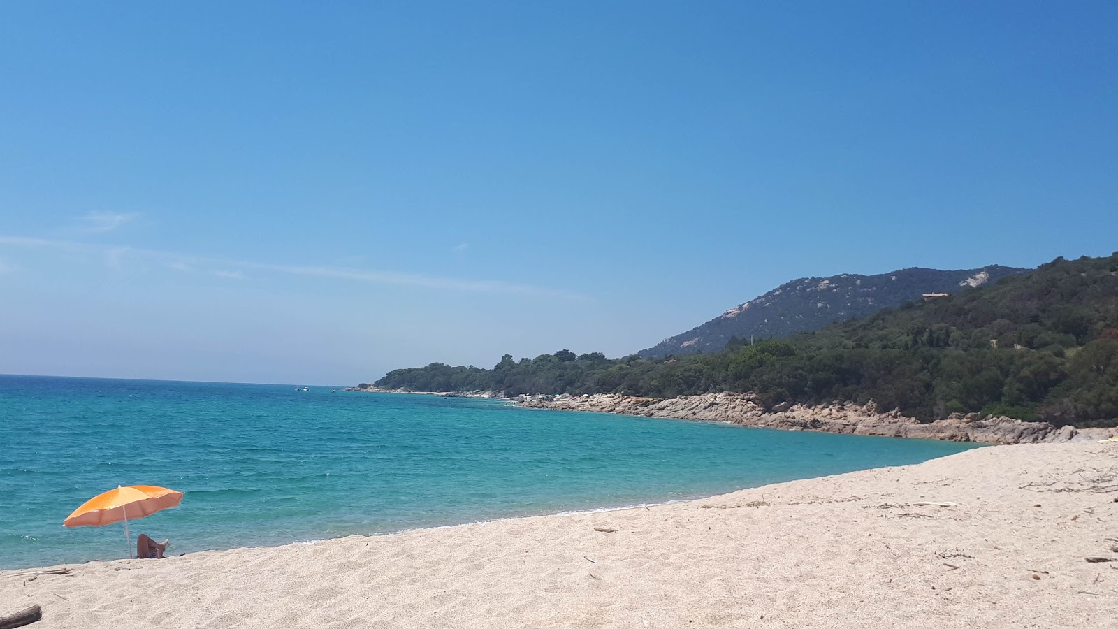 Foto de Plage Lyhara com alto nível de limpeza