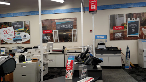 Office Supply Store «Staples», reviews and photos, 322 S College Rd, Wilmington, NC 28403, USA