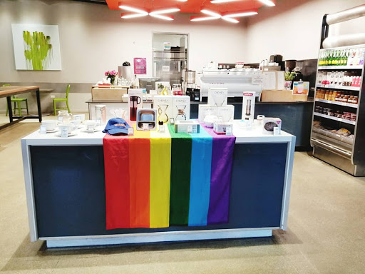 Coffee Shop «Intelligentsia Coffee Old Town Coffeebar», reviews and photos, 1233 N Wells St, Chicago, IL 60610, USA