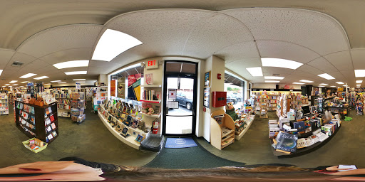 Book Store «Barrington Books», reviews and photos, 184 County Rd, Barrington, RI 02806, USA
