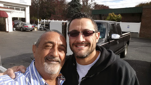 Auto Body Shop «Mountain View Auto 96», reviews and photos, 96 Newark Pompton Turnpike, Wayne, NJ 07470, USA