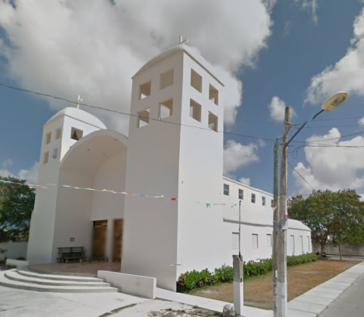 Saint Cecilia Catholic Church, Cancun Iglesia en Cancún