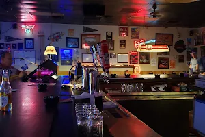 Franks Sports Bar and Restaurant image