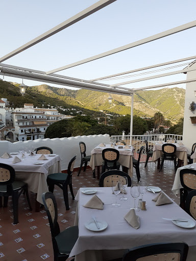 Restaurante Verona Mijas - Indian & Italian & Mexi - Av. de Mijas, 1, 29650 Las Lagunas de Mijas, Málaga