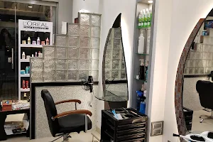 Xperience Salon & Spa image