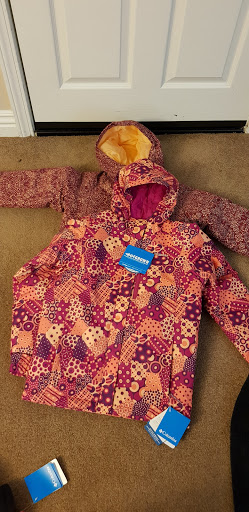 Sportswear Store «Columbia Sportswear Outlet Store at Cabazon Outlets», reviews and photos, 48750 Seminole Dr, Cabazon, CA 92230, USA