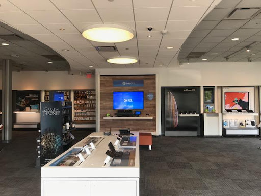 Cell Phone Store «AT&T», reviews and photos, 1966 W Broadway Ave, Forest Lake, MN 55025, USA