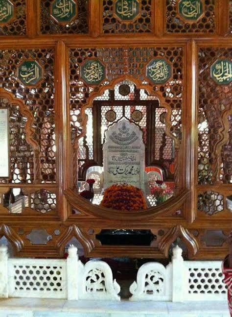 Darbar Sharif & Masjid