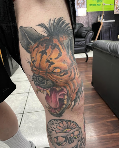 Tattoo Shop «Electric Voodoo Tattoo», reviews and photos, 34 Union Way # A, Vacaville, CA 95687, USA