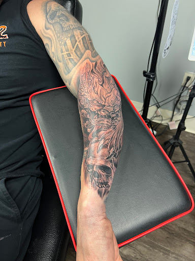 Tattoo Shop «Mythical Markings Tattoo Studio», reviews and photos, 8044 Ray Mears Blvd suite 101, Knoxville, TN 37919, USA