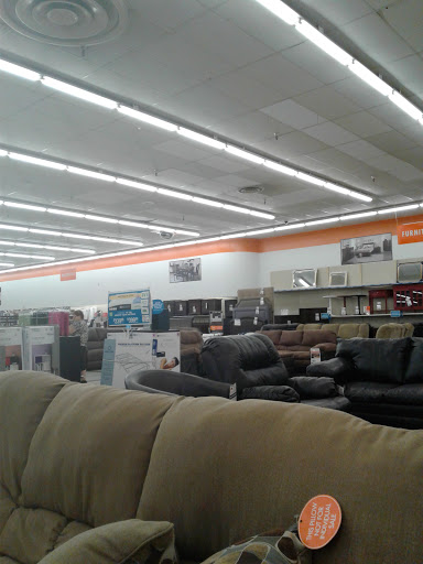 Discount Store «Big Lots», reviews and photos, 5640 Dixie Hwy, Waterford Twp, MI 48329, USA