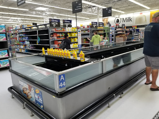 Department Store «Walmart Supercenter», reviews and photos, 1699 N Woodland Blvd, DeLand, FL 32720, USA