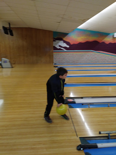 Bowling Alley «Bowling Green Recreation Center», reviews and photos, 445 S Main St #2, North Syracuse, NY 13212, USA