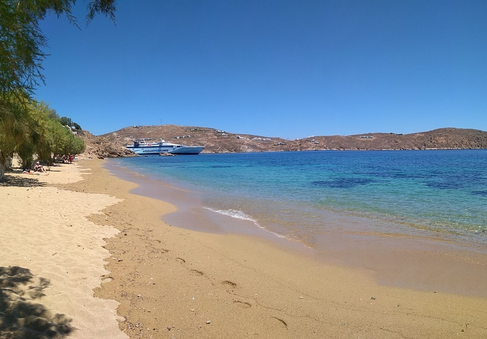 Foto von Livadakia beach mit mittlere buchten