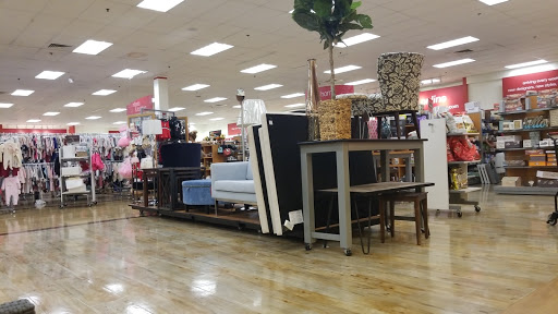 Department Store «T.J. Maxx», reviews and photos, 6140 Glenway Ave, Cincinnati, OH 45211, USA