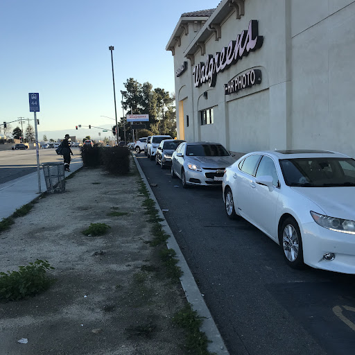 Walgreens Bakersfield