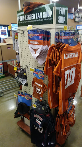 Pet Supply Store «PetSmart», reviews and photos, 2525 W Wheatland Rd, Dallas, TX 75237, USA