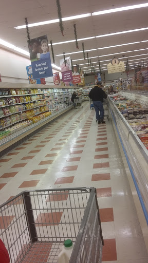 Grocery Store «Market Basket», reviews and photos, 345 Washington St, Claremont, NH 03743, USA