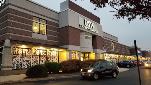 Shoe Store «DSW Designer Shoe Warehouse», reviews and photos, 60 NJ-17, Paramus, NJ 07652, USA