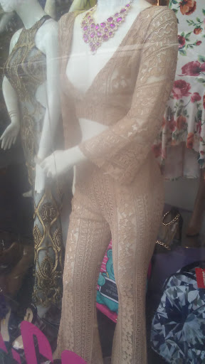 Fashion Accessories Store «Hot Point International Fashions», reviews and photos, 342 E Fordham Rd, Bronx, NY 10458, USA