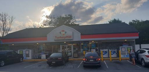 Turkey Hill Minit Market, 2551 US-6, Hawley, PA 18428, USA, 