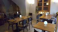 Atmosphère du Restaurant La Table Du Barres à Saint-Vincent-de-Barrès - n°1