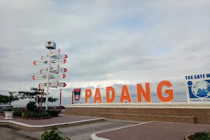 Kawasan Wisata Kuliner Pantai Padang image