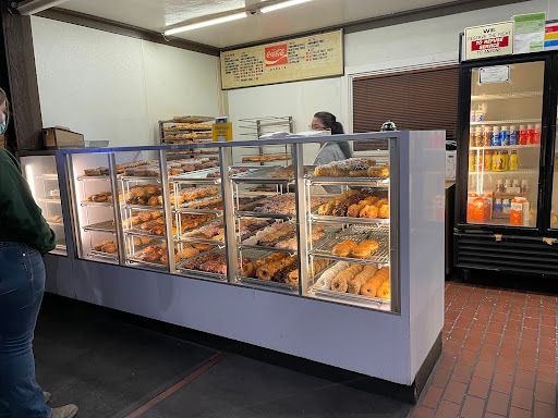 Donut Shop «Donut Wheel», reviews and photos, 10250 N De Anza Blvd, Cupertino, CA 95014, USA