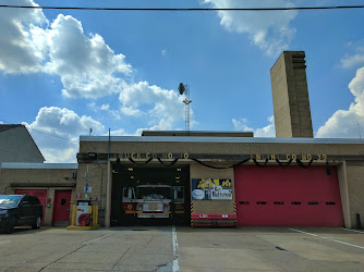 Philadelphia Fire Department Engine 39