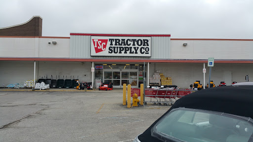 Tractor Supply Co., 2423 N Lebanon St, Lebanon, IN 46052, USA, 