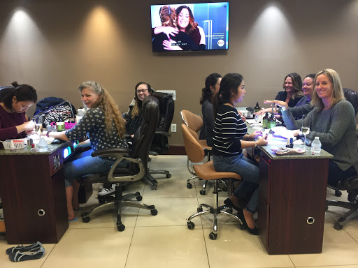 Nail Salon «Mimi Day Spa», reviews and photos, 901 N Nelson St, Arlington, VA 22203, USA