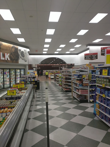 Grocery Store «Schnucks», reviews and photos, 101 Civic Center Dr, Lake St Louis, MO 63367, USA