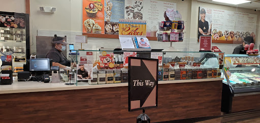 Ice Cream Shop «Cold Stone Creamery», reviews and photos, 7702B-B Richmond Hwy, Alexandria, VA 22306, USA