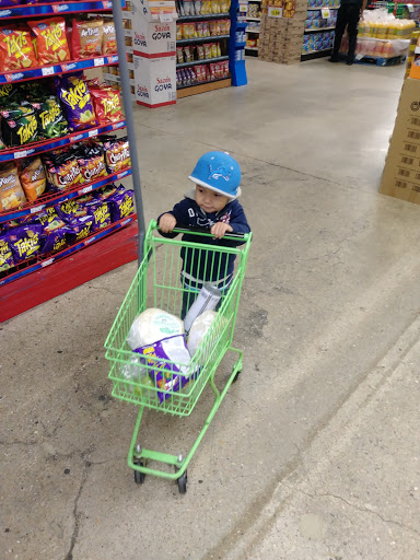 Grocery Store «Supermercado Nuestra Familia», reviews and photos, 1826 Vinton St, Omaha, NE 68108, USA